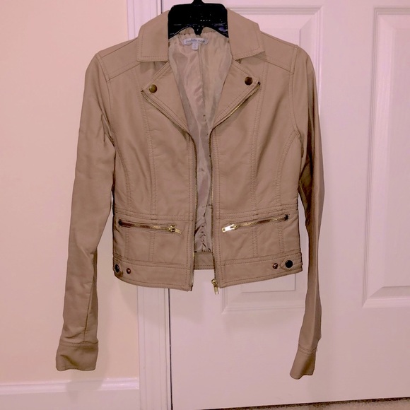 Charlotte Russe Cropped Faux Leather Jacket (EUC) - Picture 1 of 3